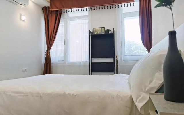 Barcelona Corona Hostal