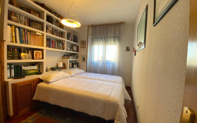 acogedor piso con parking santa justa