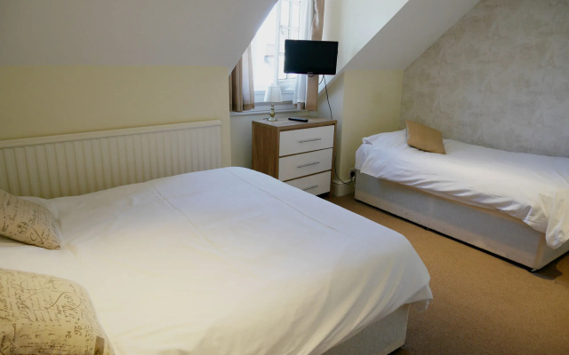 The Saracens Head Hotel