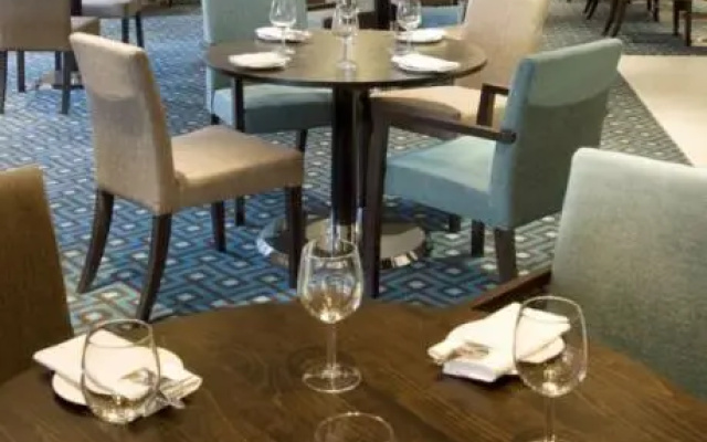 Menzies Hotels London Gatwick - Chequers