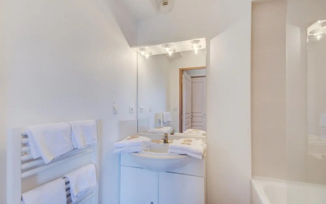 Charming House for 4 With Sleeping Alcove