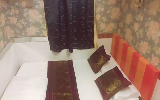 Royal Capital Hotel