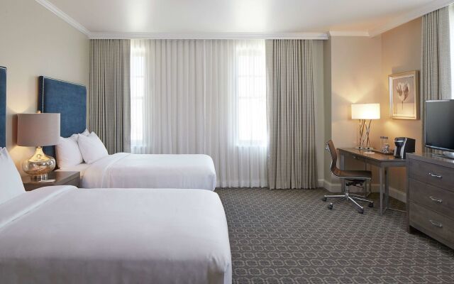 Redmont Hotel Birmingham, Curio Collection by Hilton