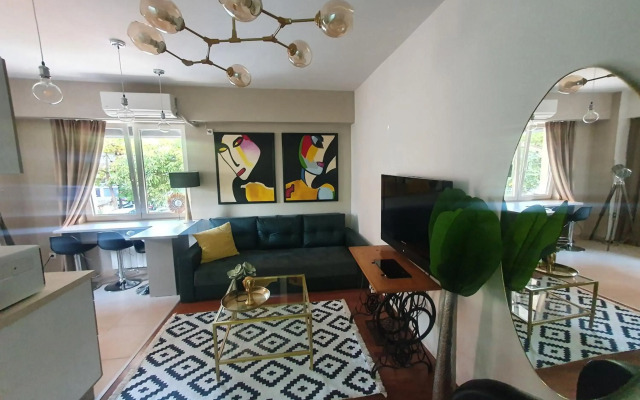 Central 2 bedroom apartment