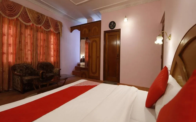 OYO 14534 Hotel Oakwood