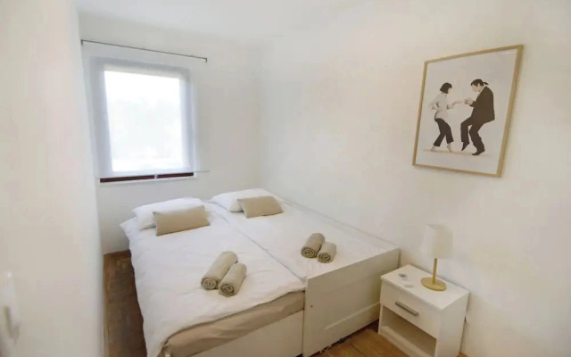 Charming Flat Close to Beach