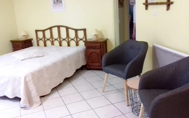 Studio in Sarlat-la-canéda, With Enclosed Garden and Wifi