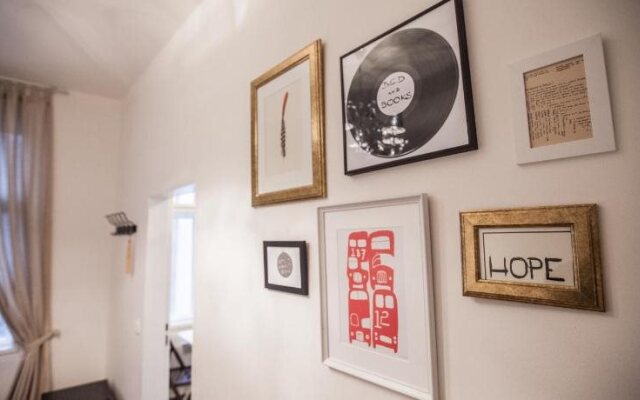 Bed&Books Art Hotel