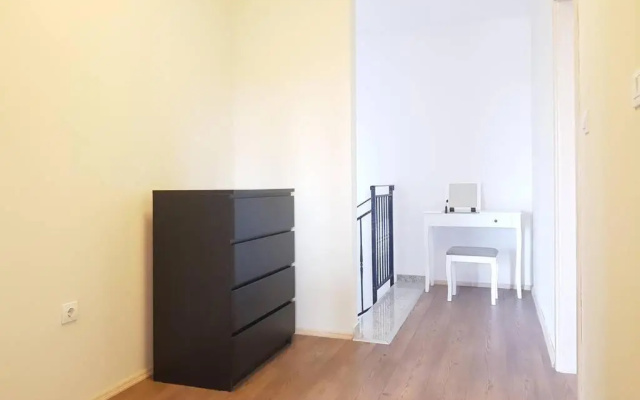 Apartment Buščina,duplex house with garden