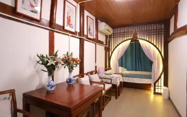 Hejiayuan Family Inn