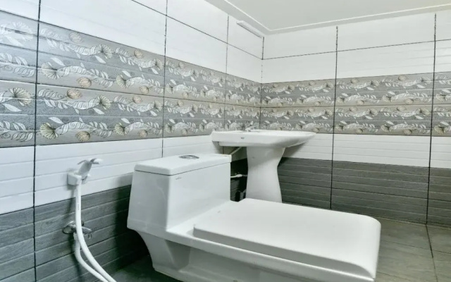 OYO 16838 Big B Houseboat 10 BHK