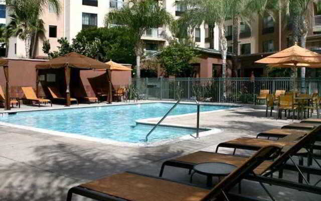 Courtyard by Marriott Los Angeles Burbank Airport 0