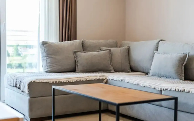 Olivia s Apartment 25