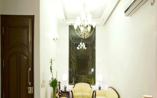 Evergreen Suites Defence Colony