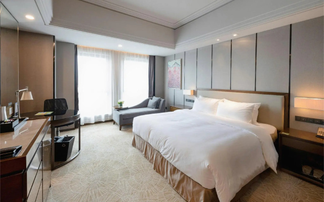 Отель Grand Skylight Shanghai Songjiang