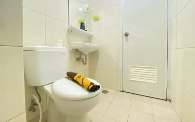 Best Homey And Nice 2Br At Springalake Summarecon Bekasi Apartment