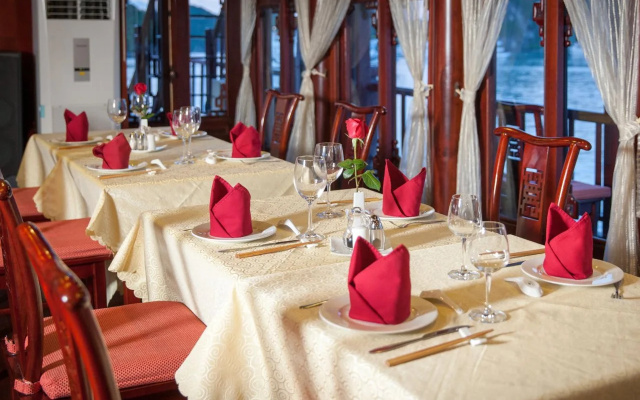 Halong Royal Palace Cruise