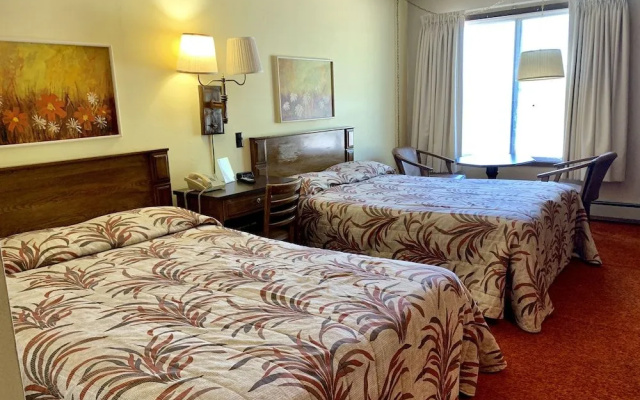 Circle S Motel