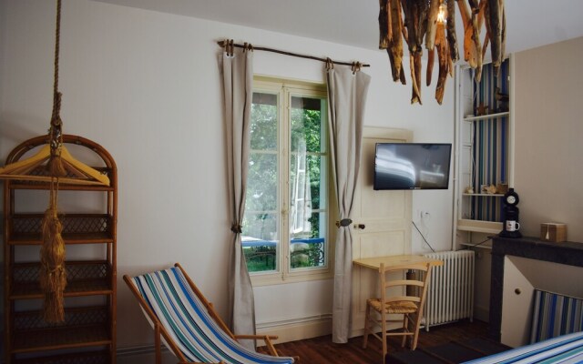 Baccara Lodge