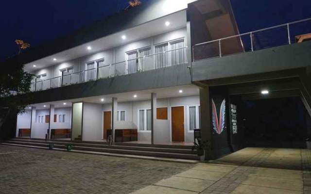 Q Hotel Mayangan