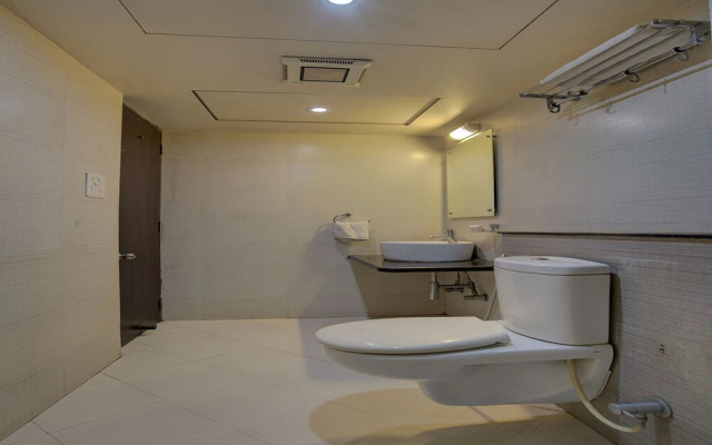 Hotel VIP Regency by OYO Rooms