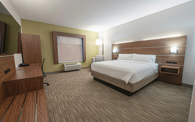 Holiday Inn Express Hotel & Suites East Lansing by IHG