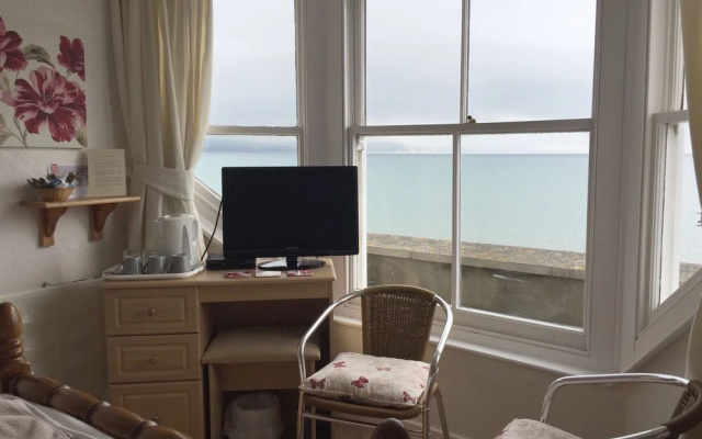 Whitecliff Guesthouse