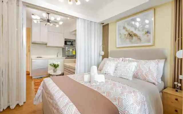 Dessa'sCrib Apartment by Azure 1BR