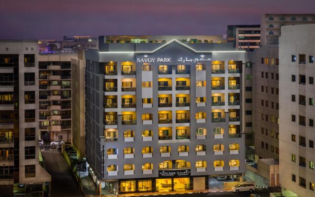 Savoy Park Hotel Apartments вид на фасад