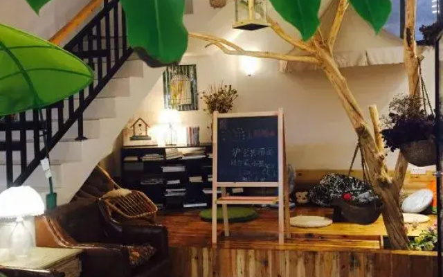 Langqing Residence Sky Garden Cat Café & Scenic View Inn (Yangshuo West Street Branch