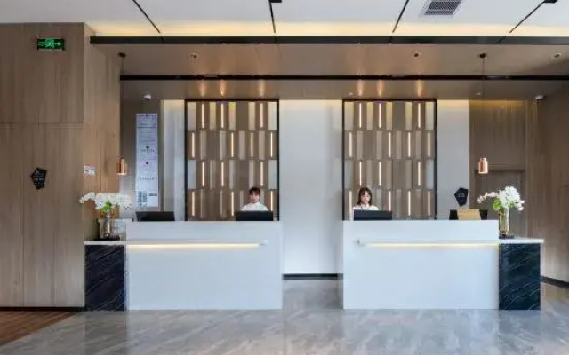 Echarm Hotel (Shenzhen International Exhibition Center Airport Fuyong)