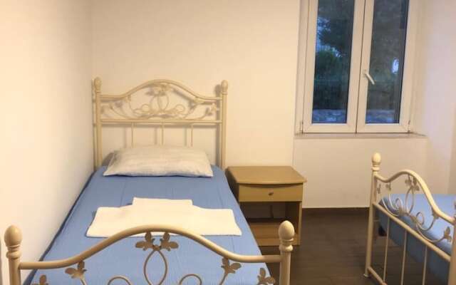 Rooms Villa Garden - Hostel