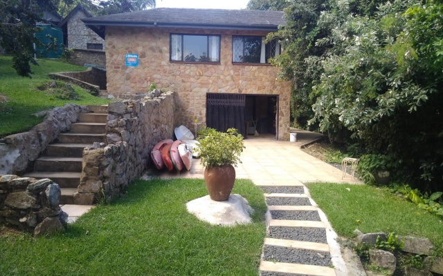 Thyrsa cottage
