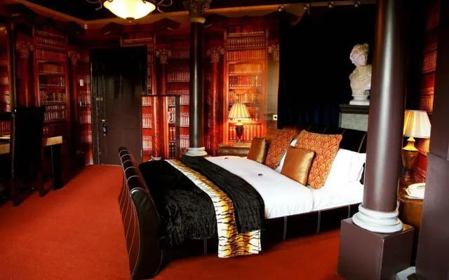 The Castle Hotel