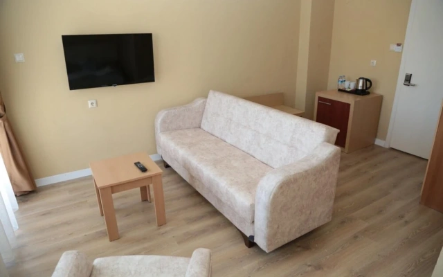 Convenient Hotel Room near Beach in Kusadasi
