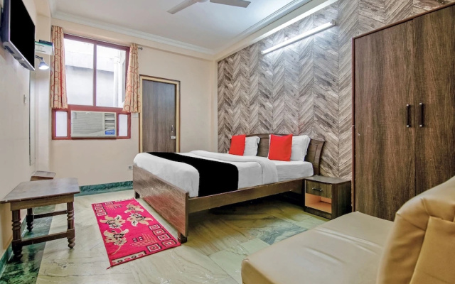 Collection O 41962 Hotel VS Continental