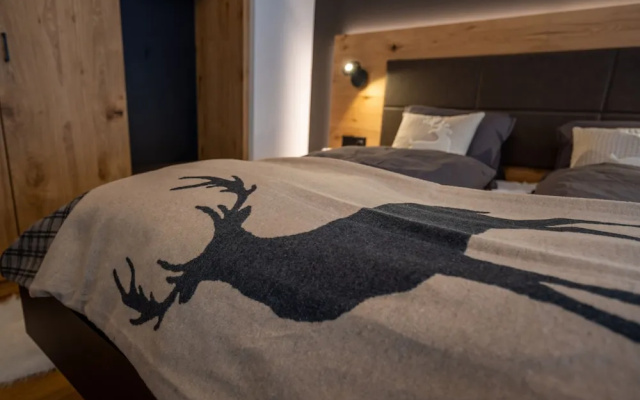 Seventh Sky- the luxury apartment