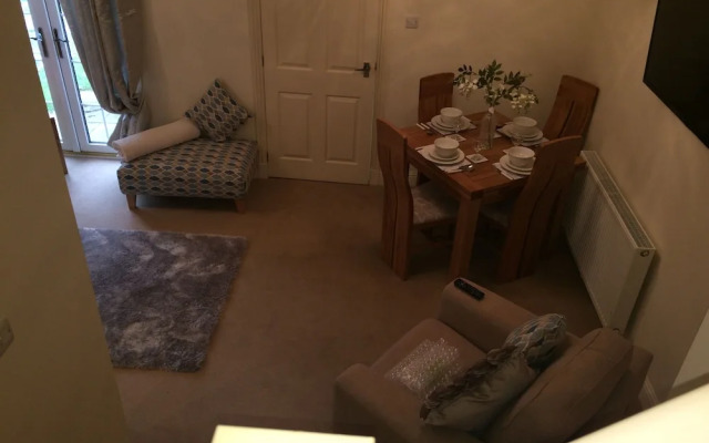 Woodgrove Apartment