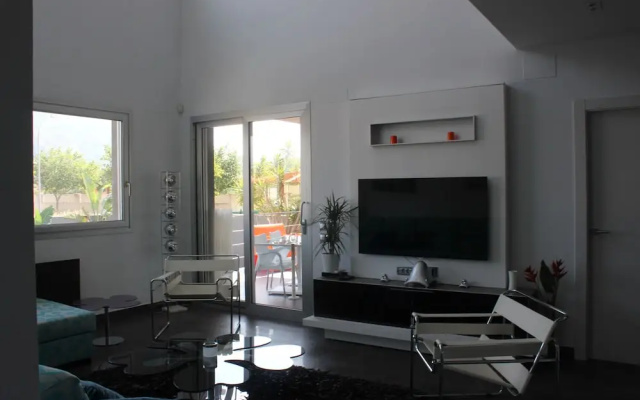 073 Villa Vergel
