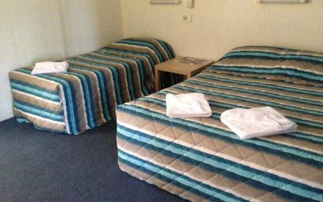 丛林流浪汽车旅馆(Waltzing Matilda Motel)