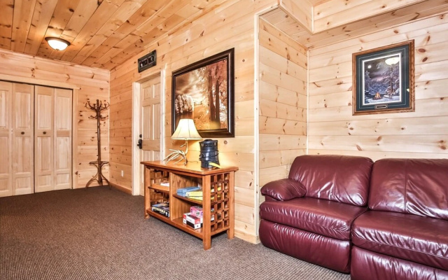 Total Seclusion - 5 Br Home