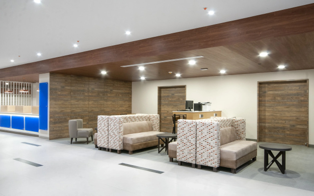 Holiday Inn Express Mexico Basilica by IHG