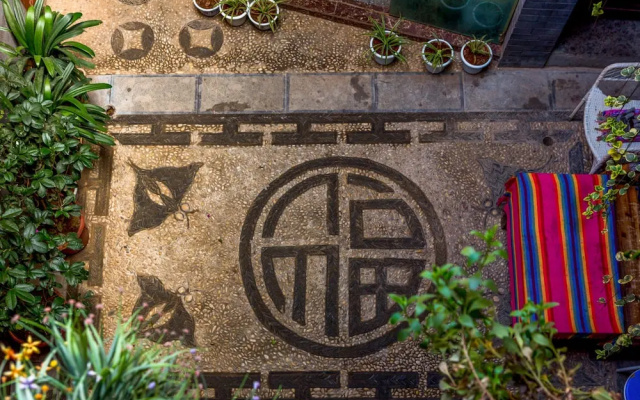 Lijiang Manzhu City Love Inn