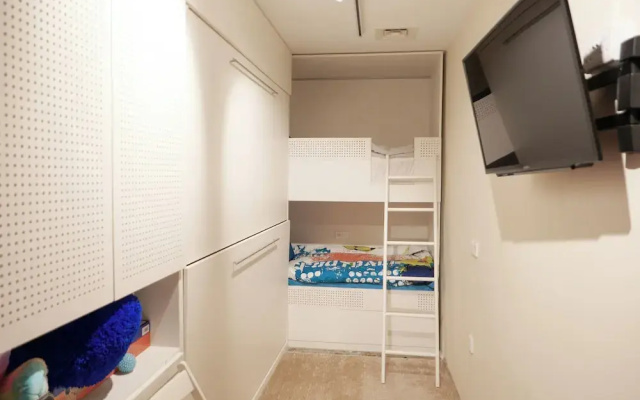 Sea & Garden View Apartments - The 8