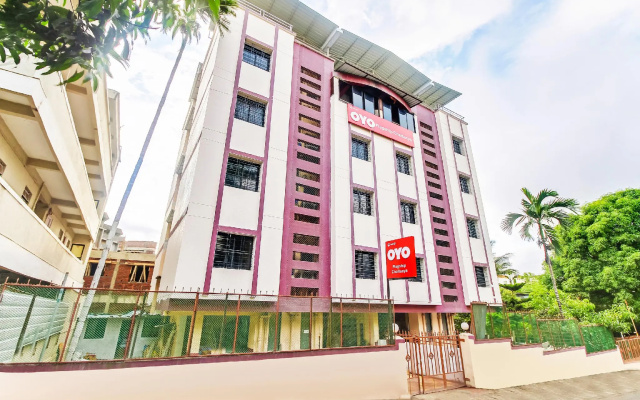 OYO Flagship 44951 Chaitanya