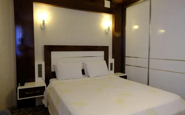 Esin Hotel