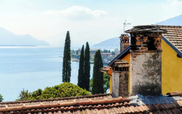 Riflessi Sul Lago