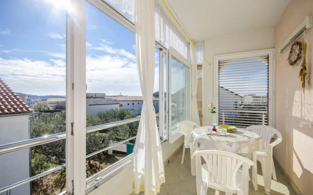 Apartment Ljiljana