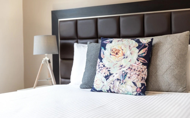 The Banq Apartments by Urban Rest