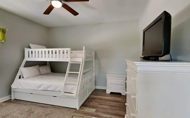 Destin Breeze by Southern Vacation Rentals